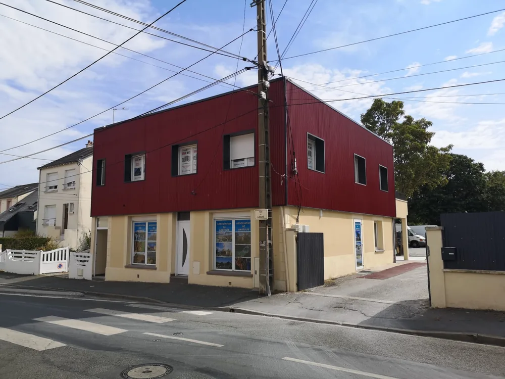 Les bureaux d'IDEAL BATI, rue de Laigné au Mans